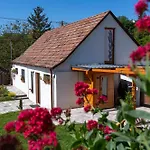 Сasa de vacaciones Malomvölgyi Balatonalmádi