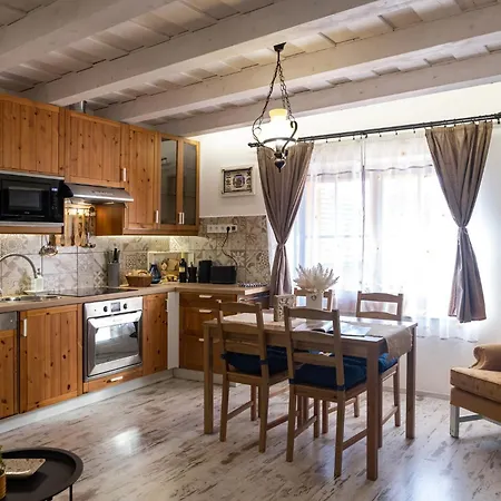 Malomvoelgyi Vendeghaz Casa de Férias Balatonalmádi