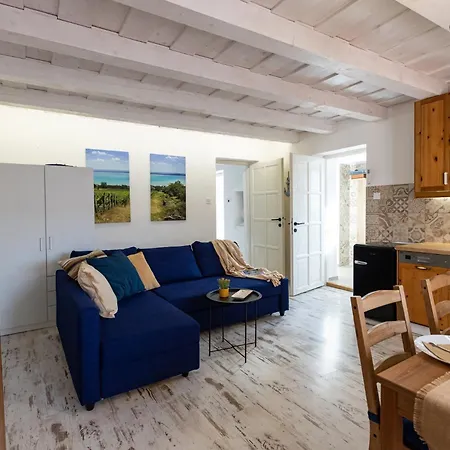 Malomvoelgyi Vendeghaz Casa de Férias Balatonalmádi